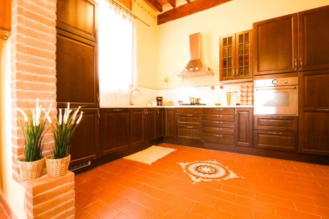 Casale Val D' Orcia- Relax E Lusso In Piscina Villa Torrita di Siena Ngoại thất bức ảnh